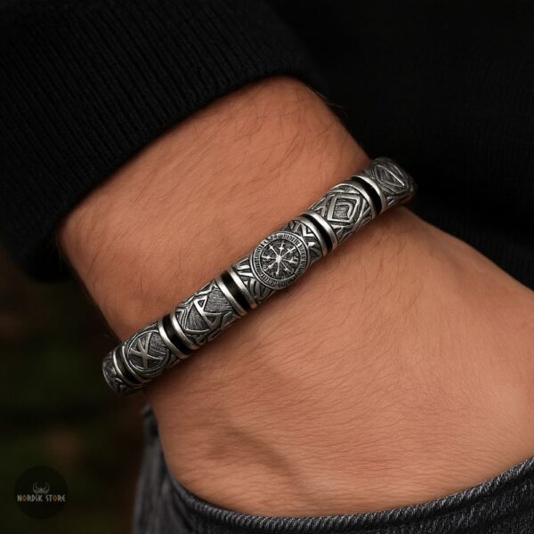 Boussole Vegvisir cuir, acier et argent, cadeau homme et ados