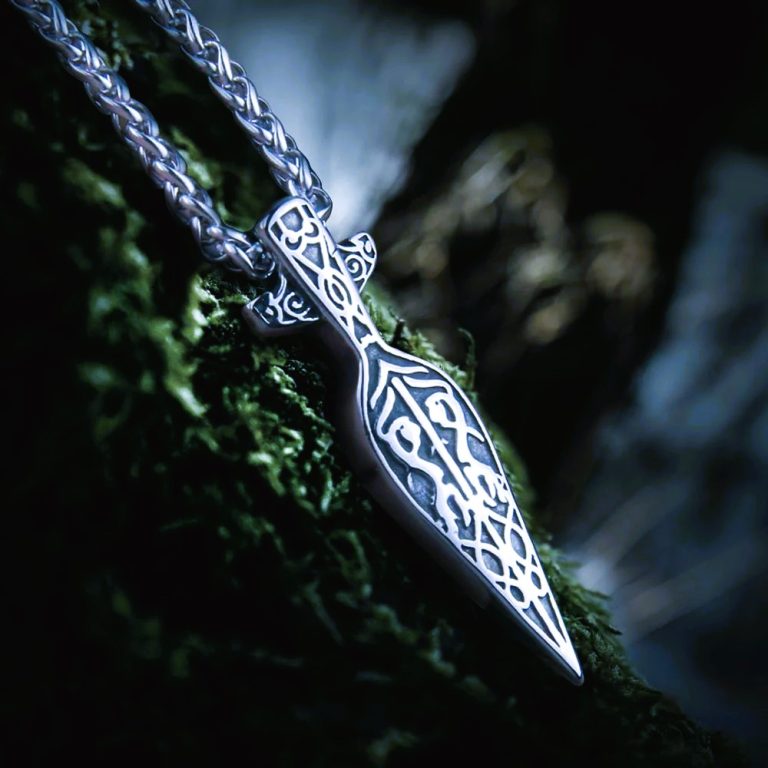 Collier viking lance Gungnir