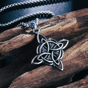 Amulette entrelacs celtiques Triquetra