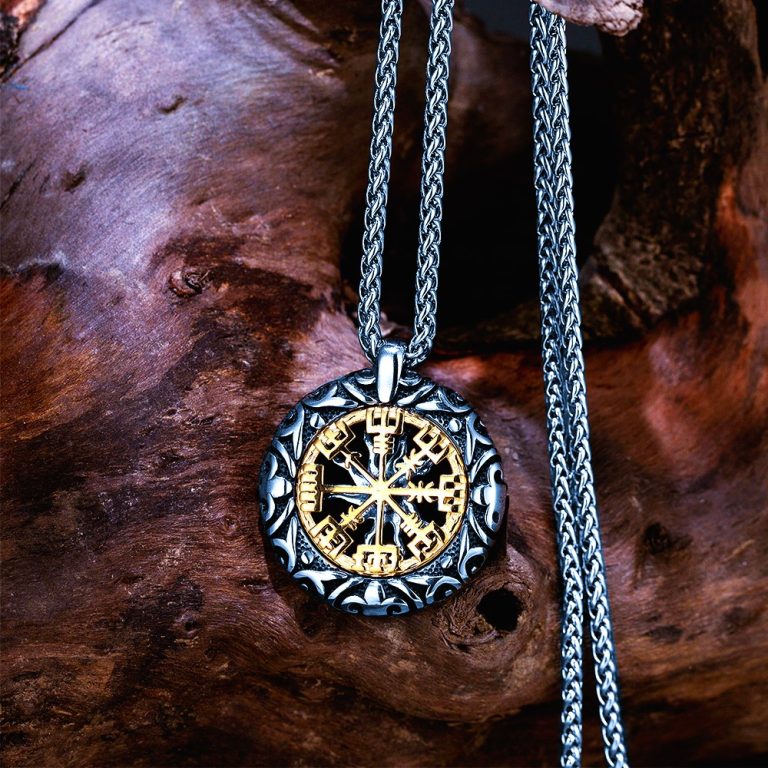 Collier compas viking Vegvisir