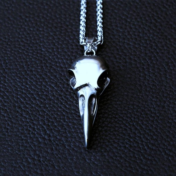Amulette viking crâne de corbeau argent
