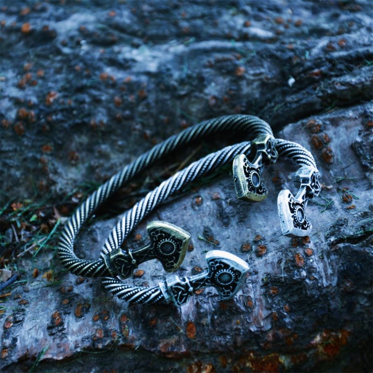 Bracelet torque viking Flèches