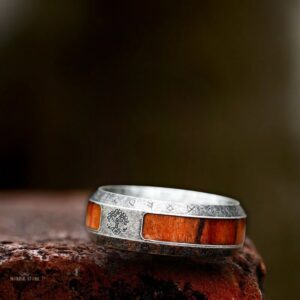 anneau et bague viking le bois d'Yggdrasil, cadeau