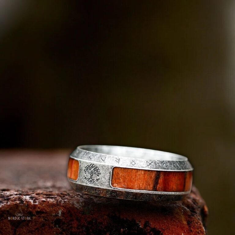 anneau et bague viking le bois d'Yggdrasil, cadeau