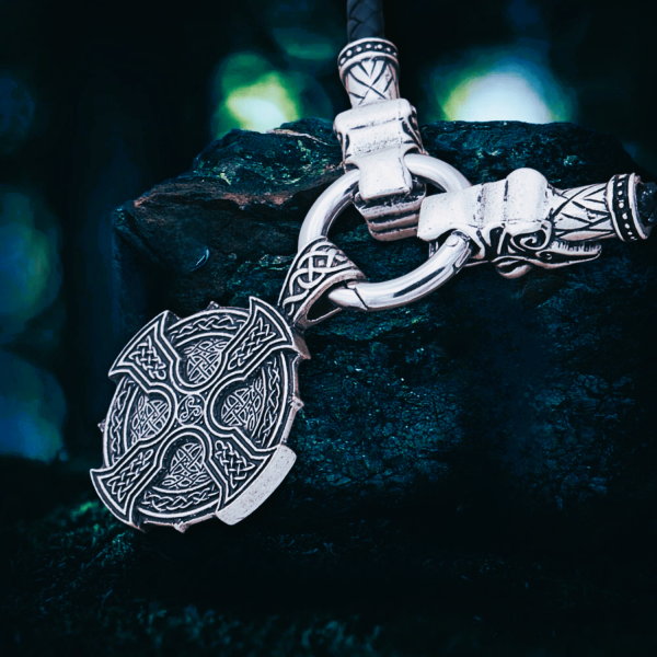 Collier celtique croix solaire argent antique idée cadeau pour homme et femme