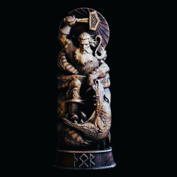 Statue viking du dieu nordique Thor avec son marteau Mjolnir en résine, cadeau décoration