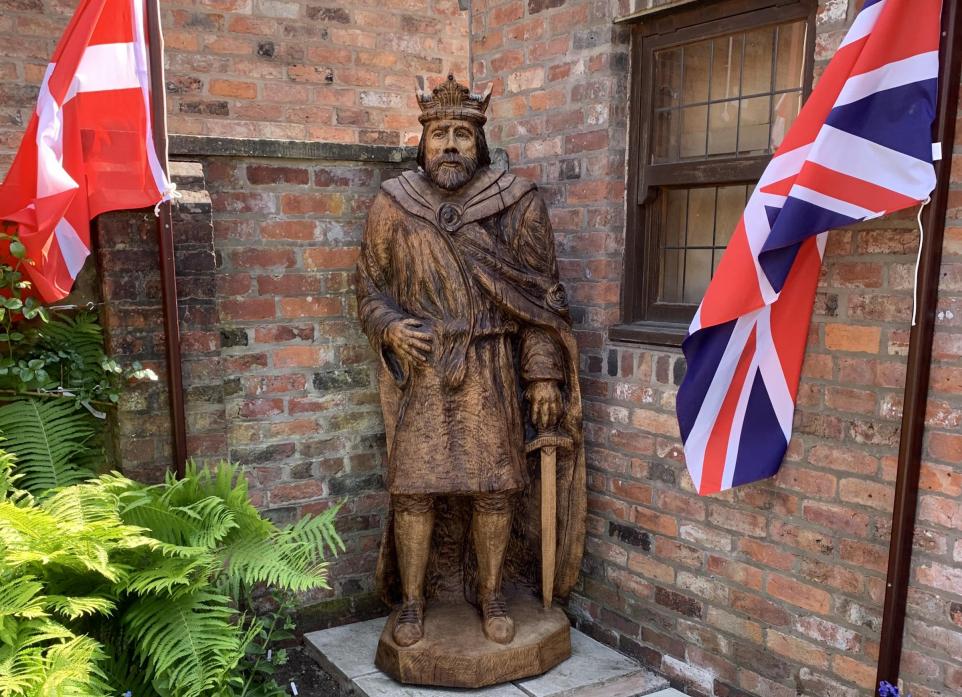 Statue du roi Canute le grand au centre d'héritage de Knutsford