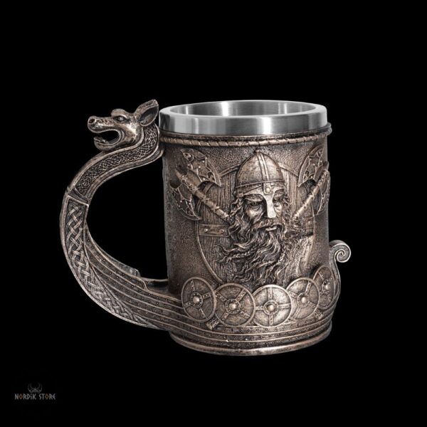 Chope viking Éric à la Hache Sanglante sur son drakkar, cadeau homme