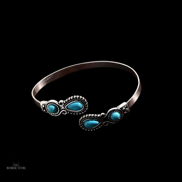 Bracelet viking Torvi guerrière, cadeau femme en acier et pierres améthystes pour les Fêtes