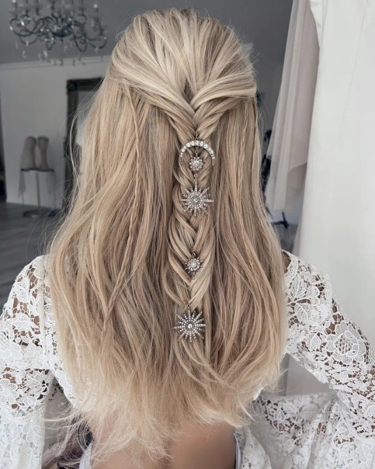 Coiffure femme de mariage Viking