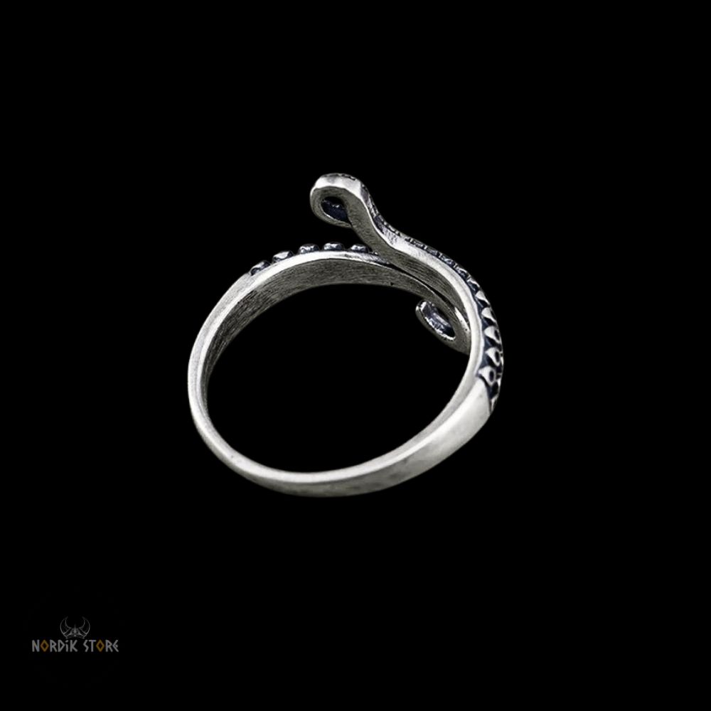 anneau viking le Kraken en platine et argent, cadeau femme, homme et ados