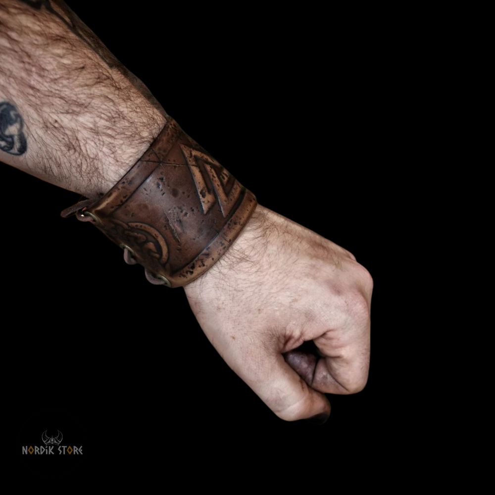 bracelet de force viking en cuir gravé Valknut, cadeau homme