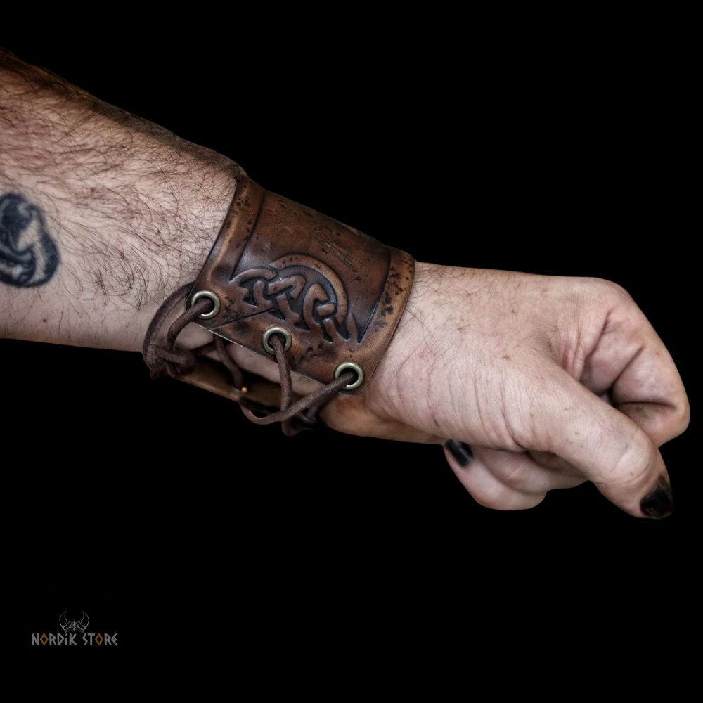 bracelet de force viking en cuir gravé Valknut, cadeau